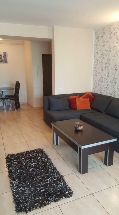 Nick Apartments Мамая Екстериор снимка